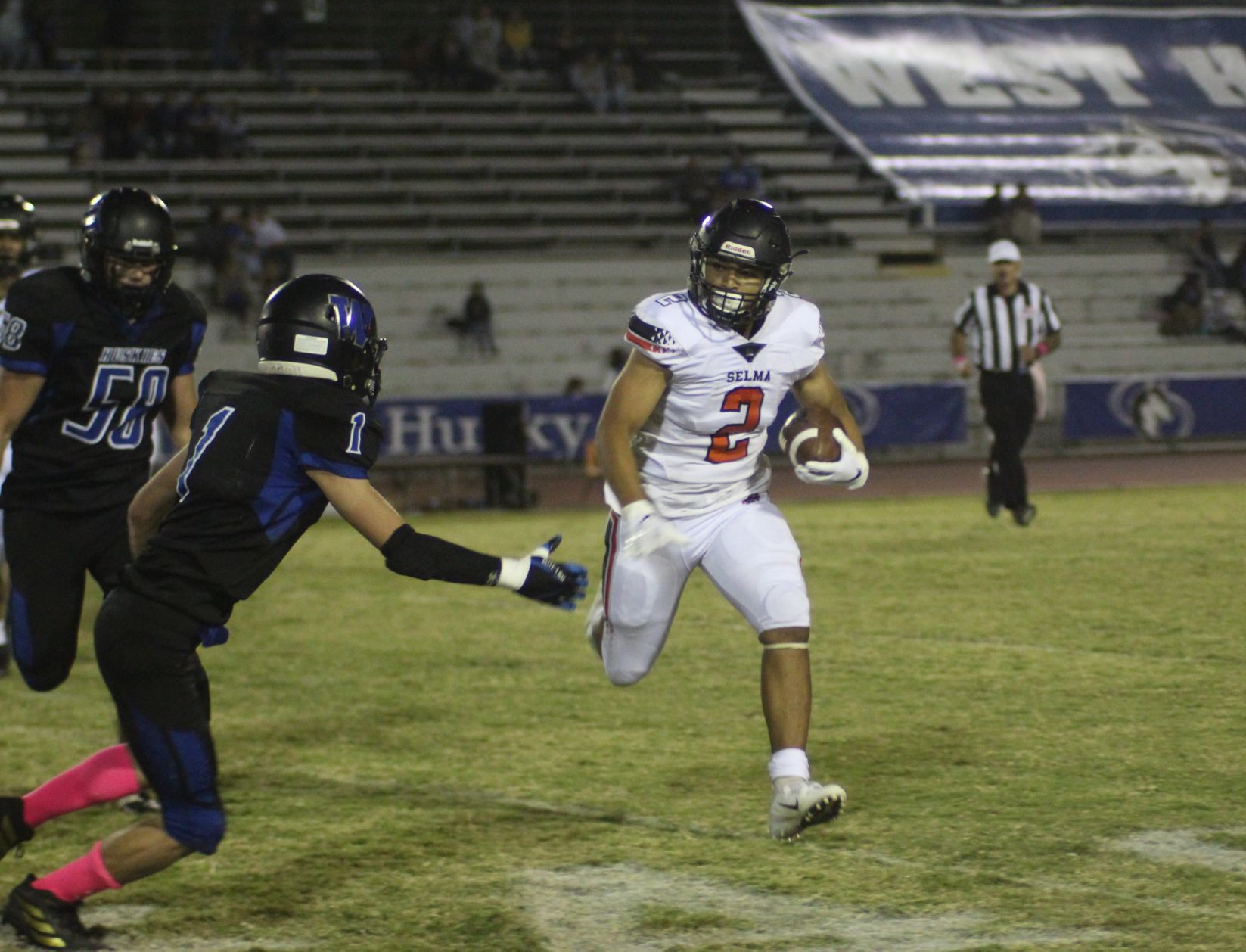 Bears demolish Huskies 49-0, start CSL at 1-0